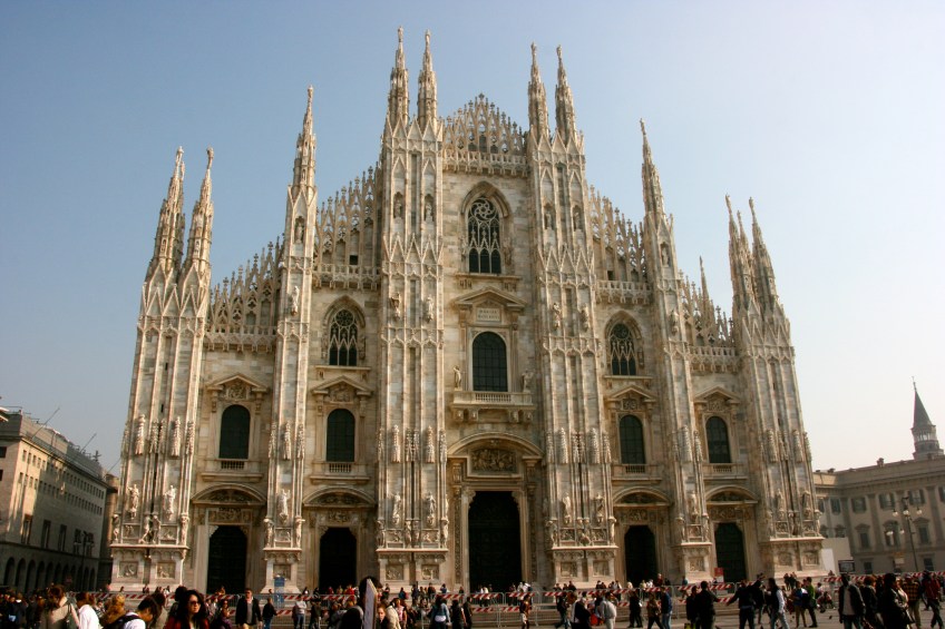 tourists, Milan, Duomo, Italy
